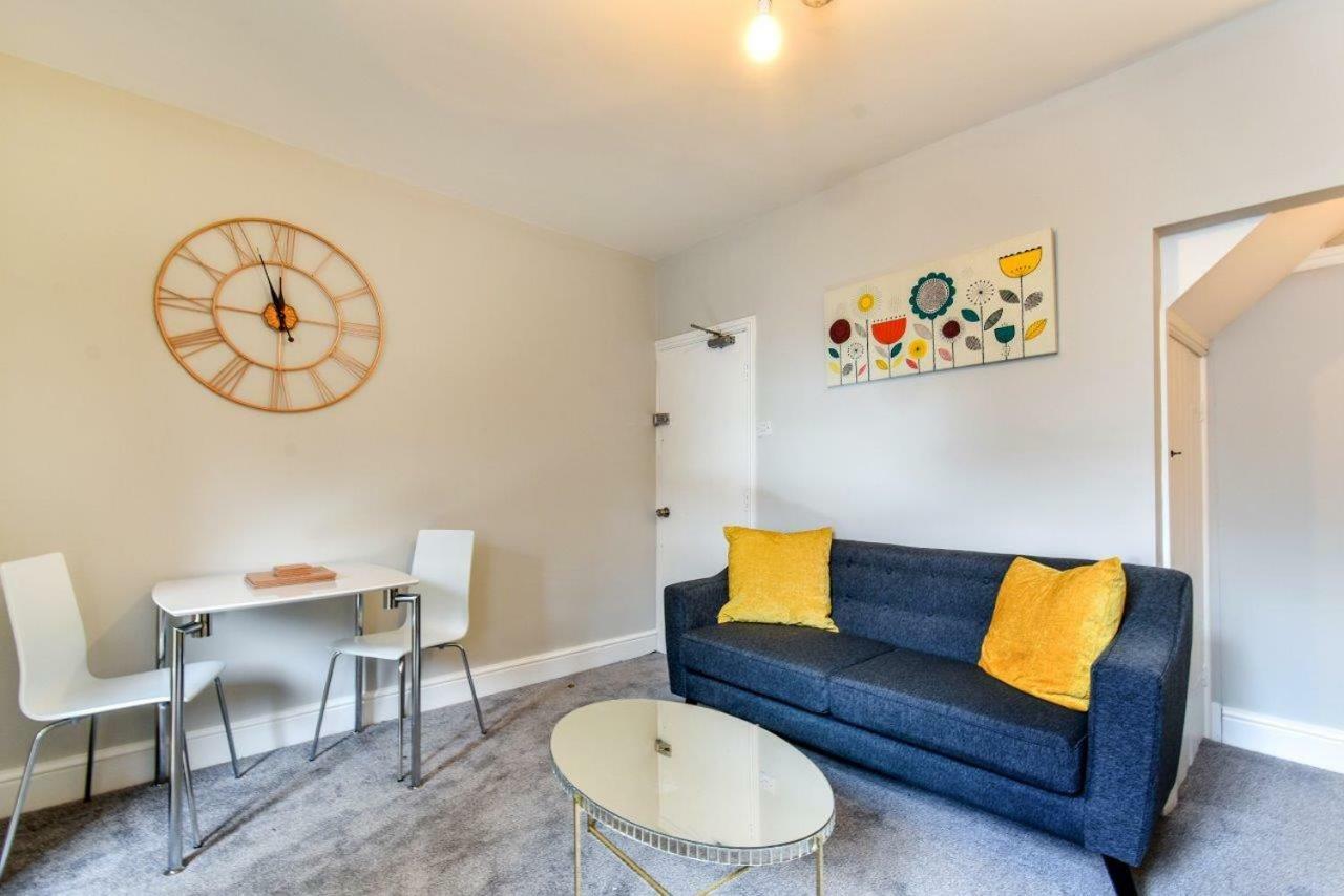 יורק Apartment 1 At 3 Jubilee מראה חיצוני תמונה