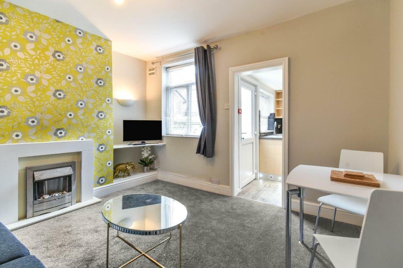 יורק Apartment 1 At 3 Jubilee מראה חיצוני תמונה